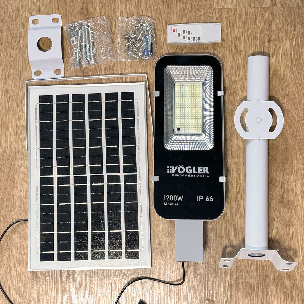 Lampe solaire puissante, capteur crépusculaire, télécommande, Vögler Professional 1200W